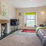 Hillside Cottage
